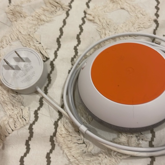 Google Home mini - Picture 2 of 3
